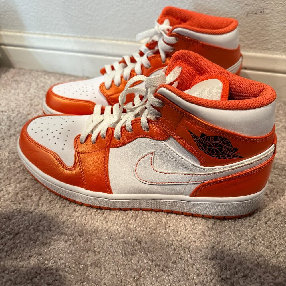 Nike Air Jordan 1